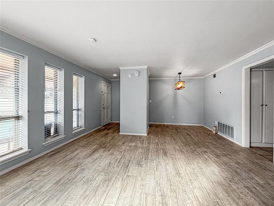1st image of 5900 N Pennsylvania Ave APT 112