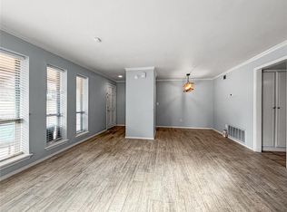5900 N Pennsylvania Ave APT 112, Oklahoma City, OK 73112