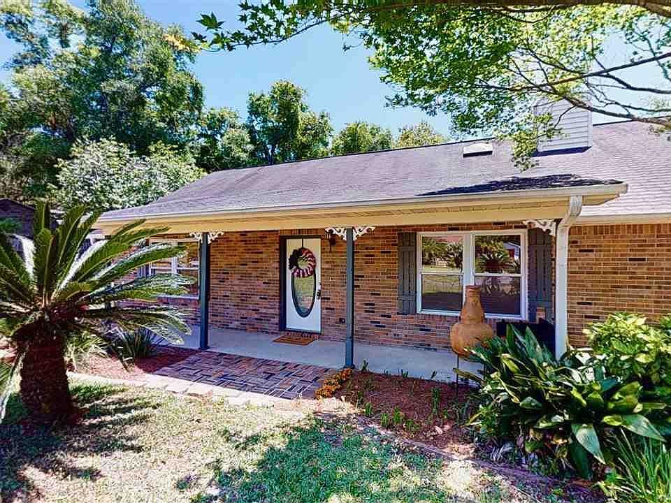 1st image of 4925 Forest Creek Dr