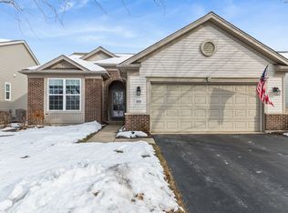 2659 Venetian Ln, Elgin, IL 60124