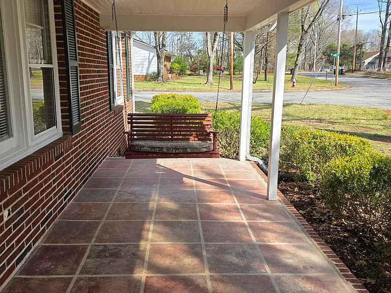 511 Jeanette Ave — Photo 3