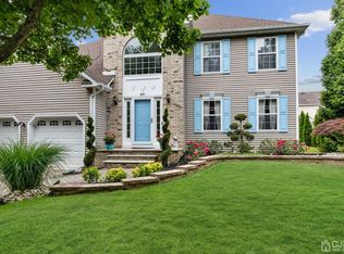 30 Brandywine Dr, Matawan, NJ 07747