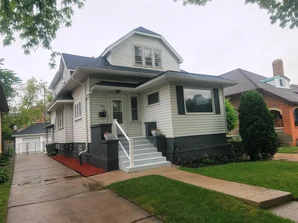 1723 S Layton BOULEVARD, Milwaukee, WI 53215