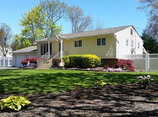 1 Gary St, Port Jefferson Station, NY 11776