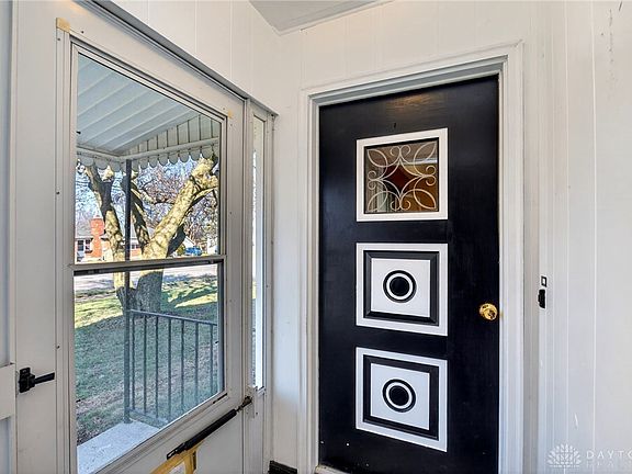 5th image of 1724 S Belmont Ave