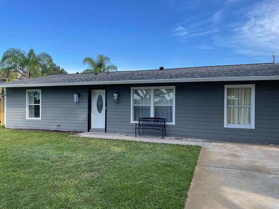 2nd image of 433 20th Street SW
