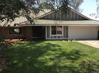 2861 Ridge View Rd, Highland, CA 92346