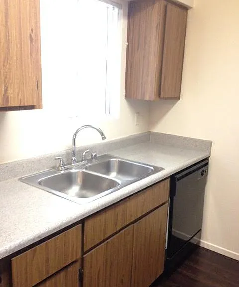 Eastridge Apartments — Photo 56
