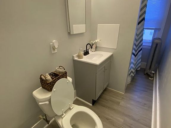 5th image of 41 Suffolk St APT 2L
