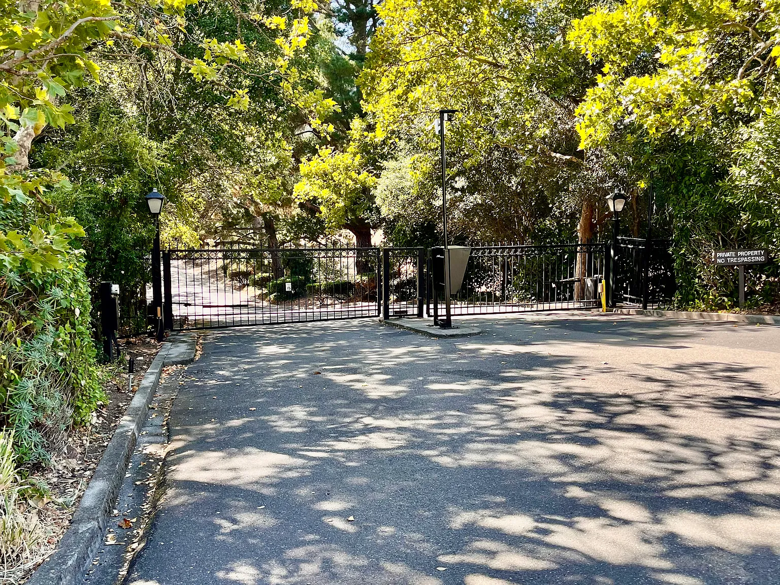 2 bed, 1619 sqft, $3,200 — Photo 2