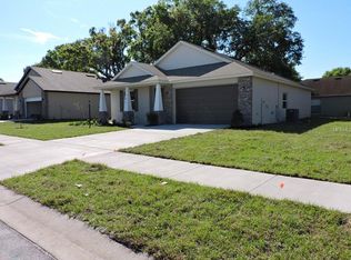 1607 N Johnson St, Plant City, FL 33563