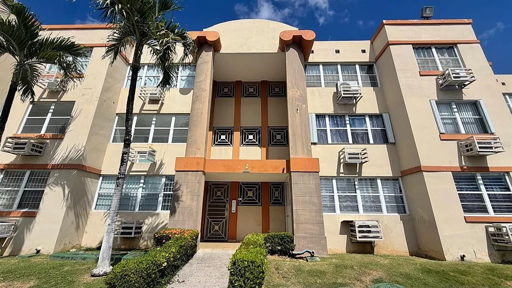 3 bed, 2.0 bath, 1250 sqft, $1,400 — Photo 1