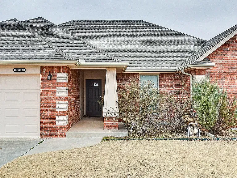 8916 Estelle Manor Cir
