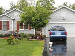 2nd image of 2069 Smithcrest Dr