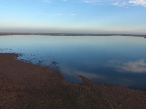4185 County Road 2700, Telephone, TX 75488