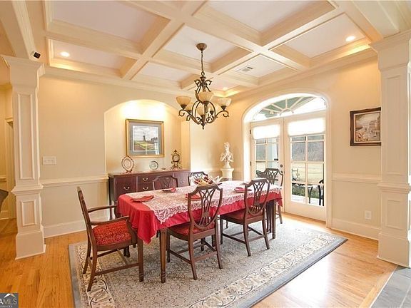 4th image of 1331 Barrows Grove Rd