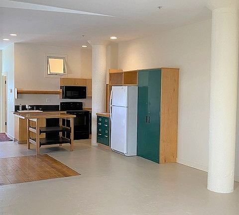 3rd image of 93 Harvey St #3