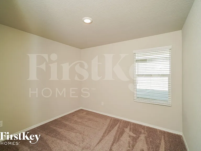 10783 Prusiner Dr — Photo 11