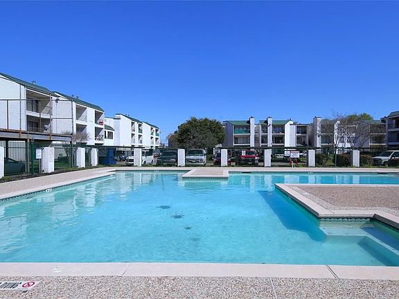 3rd image of 2832 S Bartell Dr APT 5