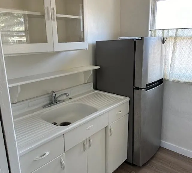 1098 E Orange Grove Blvd — Photo 8