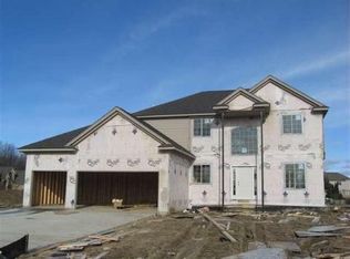 19653 Middle Branch Dr, Macomb, MI 48044