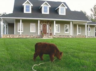 10 Lawrence Dr, Cream Ridge, NJ 08514