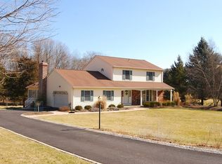 4 Meredith Dr, Sparta, NJ 07871
