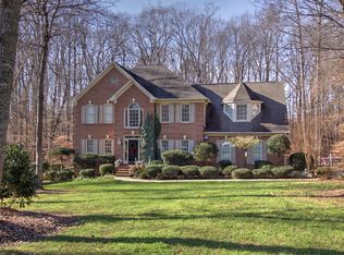 6087 Windsor Farme Rd, Summerfield, NC 27358