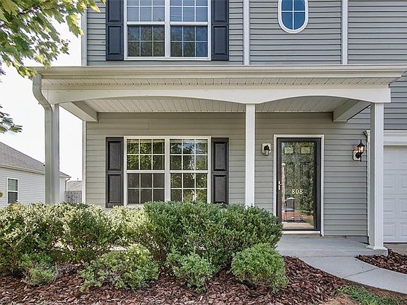 3rd image of 808 Redland Dr