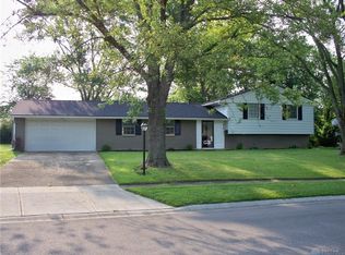 6712 Rushleigh Rd, Englewood, OH 45322