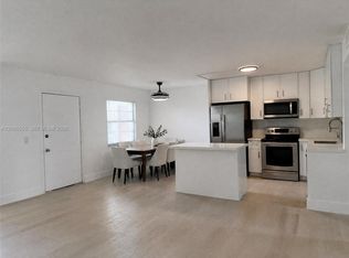 13475 SW 9th St APT 302A, Pembroke Pines, FL 33027