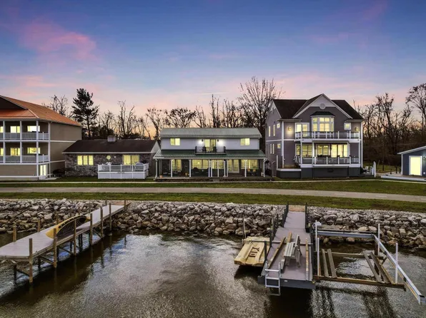 12544 W Bank Dr NE, Millersport, OH 43046