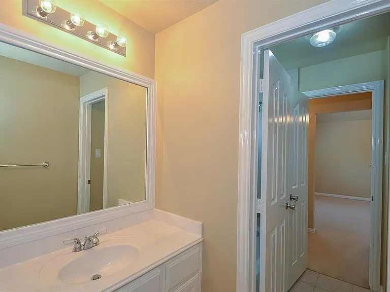 5503 Langhorne Ct — Photo 21