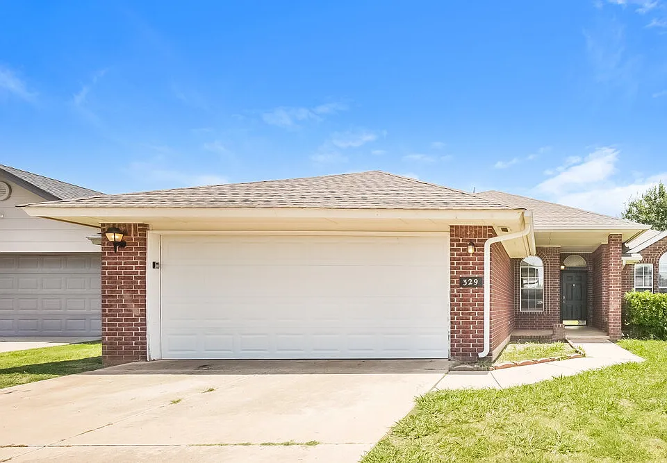 329 Ridge Bluff Dr