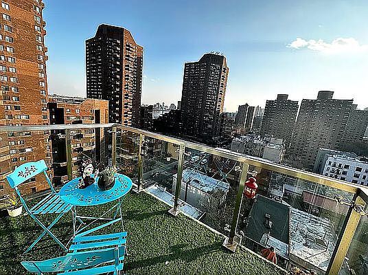 3rd image of 344 E 110th St #5E