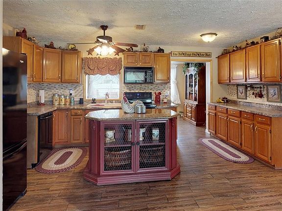2nd image of 18065 Cochran Blvd