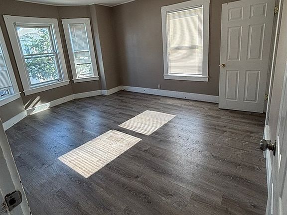 2nd image of 57 Bedford St #57