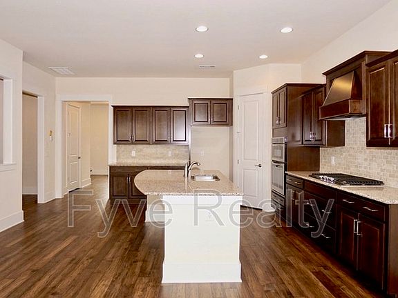 5th image of 1355 Fairbanks St