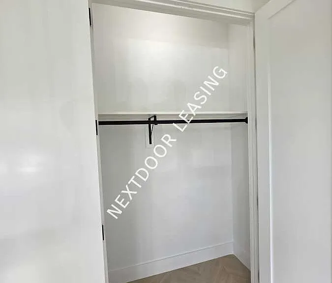 40 Lembeck Ave #101M — Photo 10