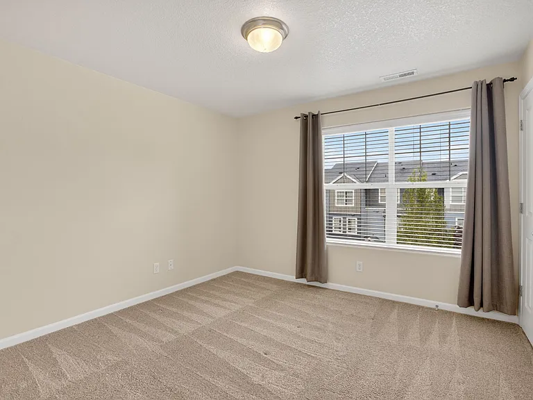 10988 SW Sage Ter — Photo 10
