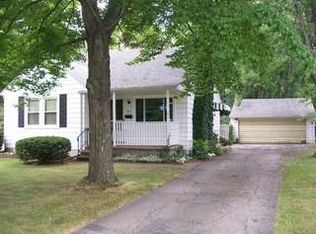 857 S Main St, Amherst, OH 44001