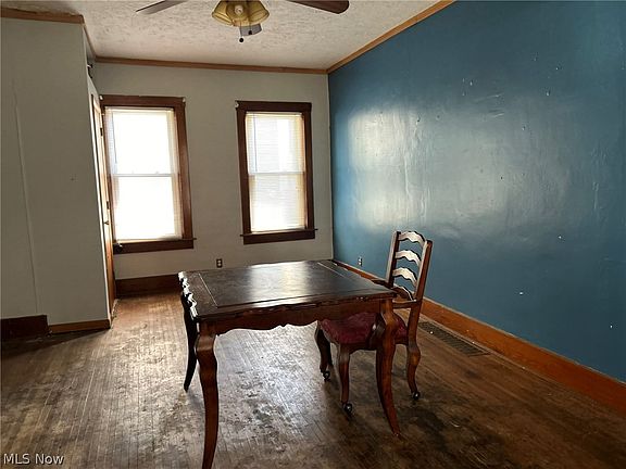 5th image of 304 E Montgomery St