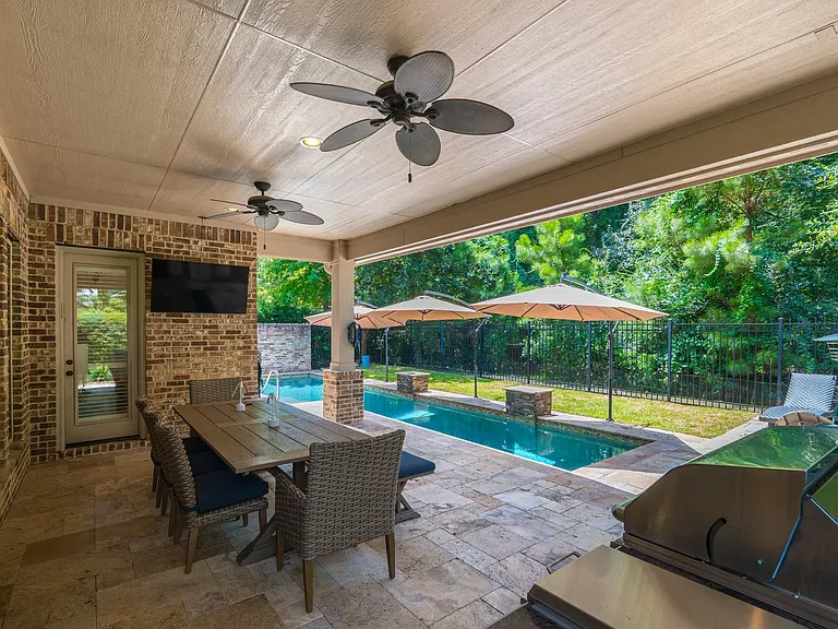 31 Woodglade Way — Photo 45