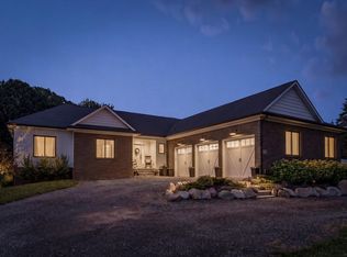 370 Windridge Ln, Ortonville, MI 48462