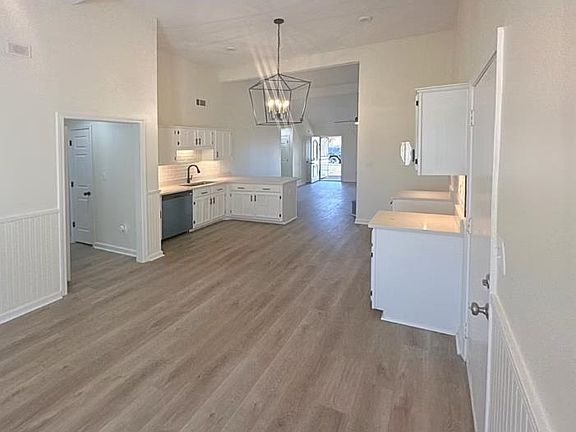 4th image of 1259 Breezy Gate Dr