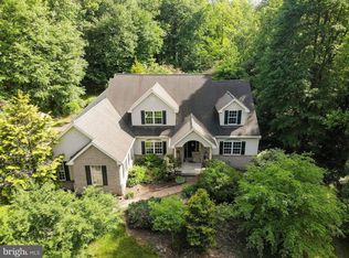 6 Ronald Glenn Ave, Fleetwood, PA 19522