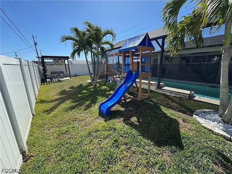 315 Tropicana Pkwy W — Photo 15