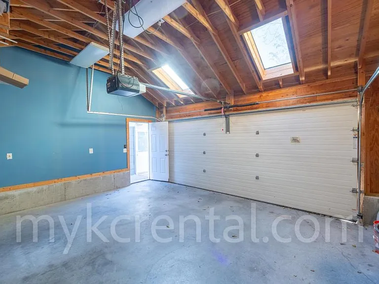 4306 Fisher St — Photo 19