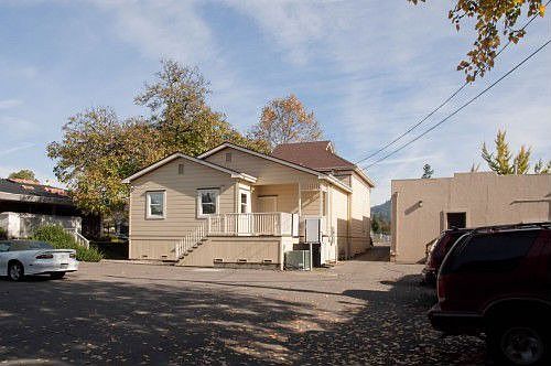 4th image of 465 Healdsburg Ave
