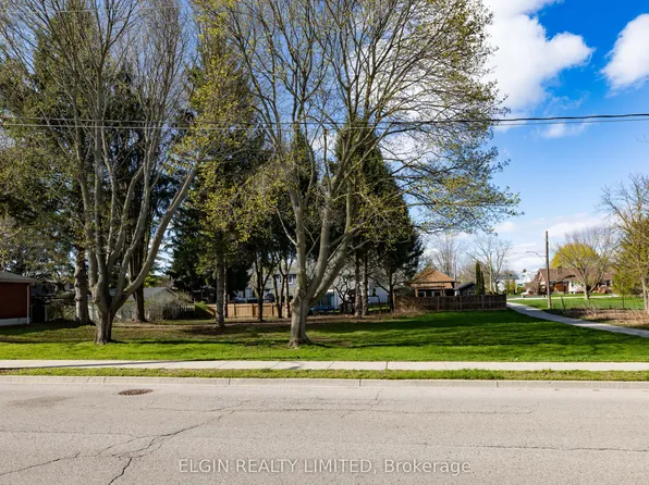 94 Chestnut St, Saint Thomas, ON N5R 2B4